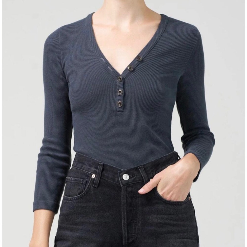 Citizens of Humanity Aideen Henley Top Small Navy Ribbed Long Sleeve Fitted